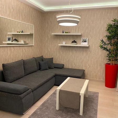 Parizsi Udvar I. Apartment Дебрецен Экстерьер фото