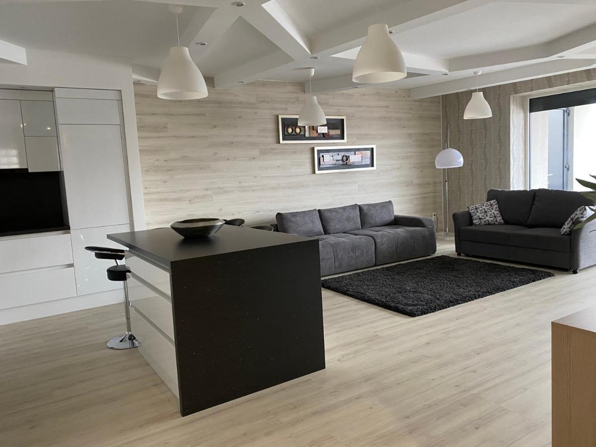 Parizsi Udvar I. Apartment Дебрецен Экстерьер фото