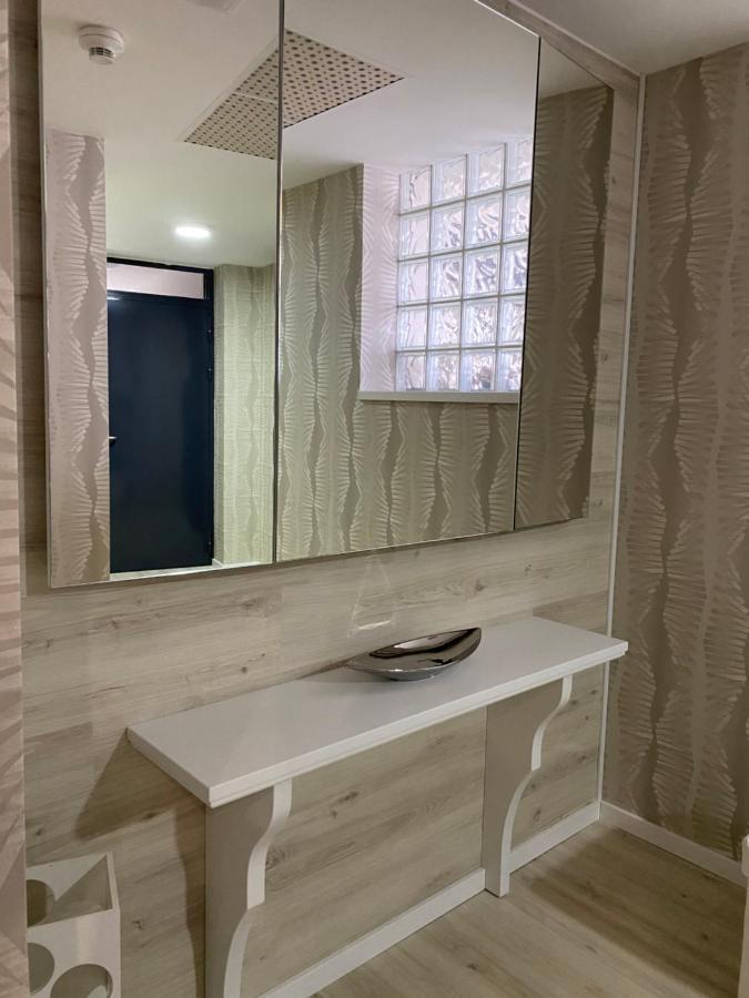 Parizsi Udvar I. Apartment Дебрецен Экстерьер фото